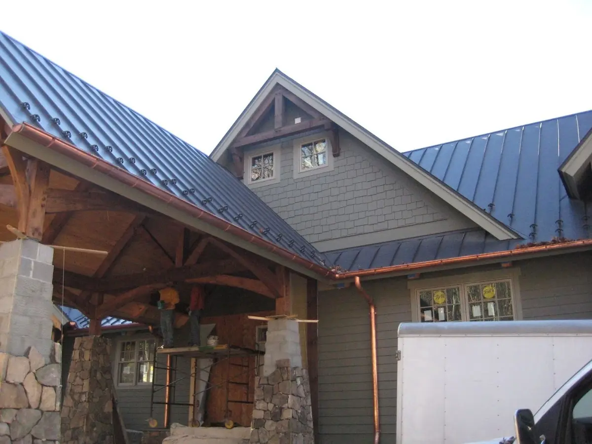 Craftsman Roofing team delivering quality roofing work in Pasadena Hills